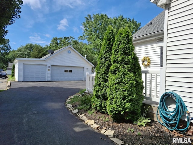 244 W Chestnut St, Canton, IL 61520 - photo 5
