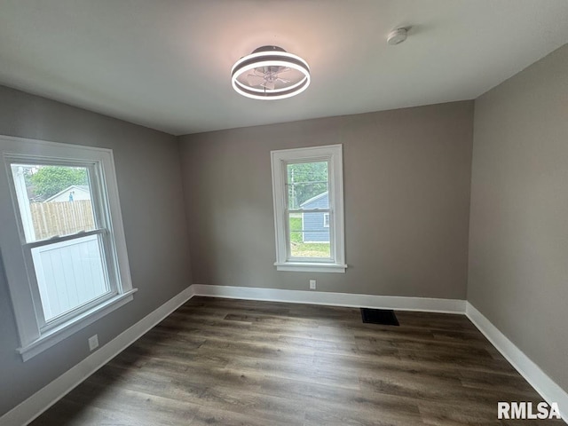 1108 E Hazard Ave, Peoria Heights, IL 61616 - photo 6