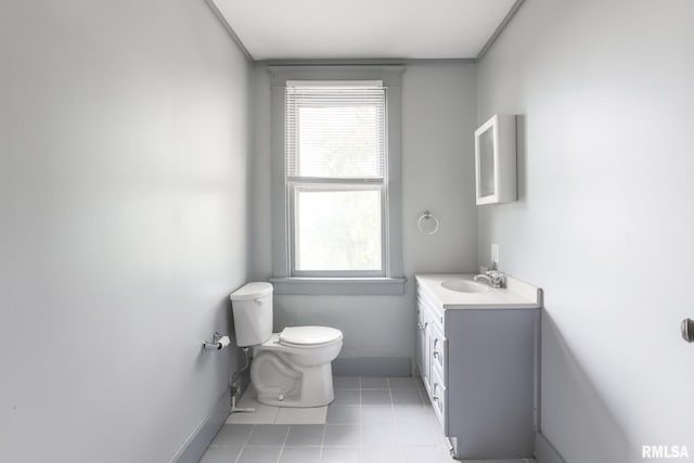 5610 W Lakeshore Dr, Princeville, IL 61559 - half bath with vanity and tile patterned flooring