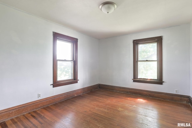 5610 W Lakeshore Dr, Princeville, IL 61559 - empty room featuring hardwood / wood-style floors and baseboards