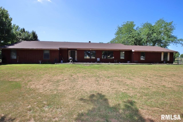 1668 825th Ave, Lincoln, IL 62656 - photo 1