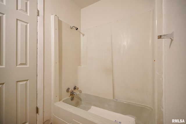 1412 W Butler St, Peoria, IL 61605 - full bath with tub / shower combination