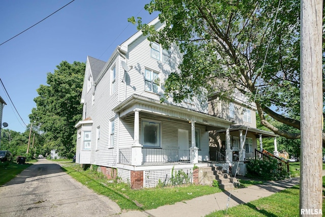 506 Spring St, Peoria, IL 61603 - view of front of property featuring covered porch