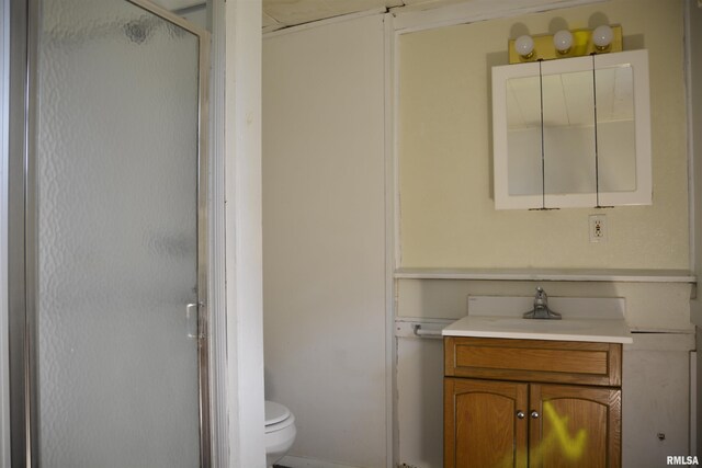 926 N Charles St, Macomb, IL 61455 - full bath featuring vanity and a shower stall
