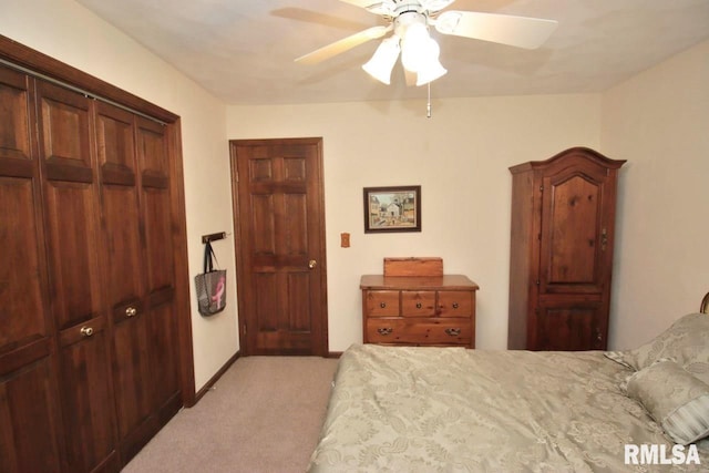 1402 W Grandridge Dr, Dunlap, IL 61525 - bedroom with light colored carpet and a ceiling fan