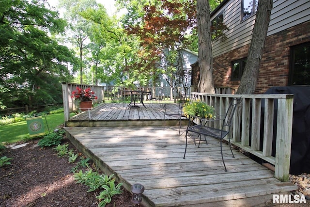 1402 W Grandridge Dr, Dunlap, IL 61525 - deck with outdoor dining area