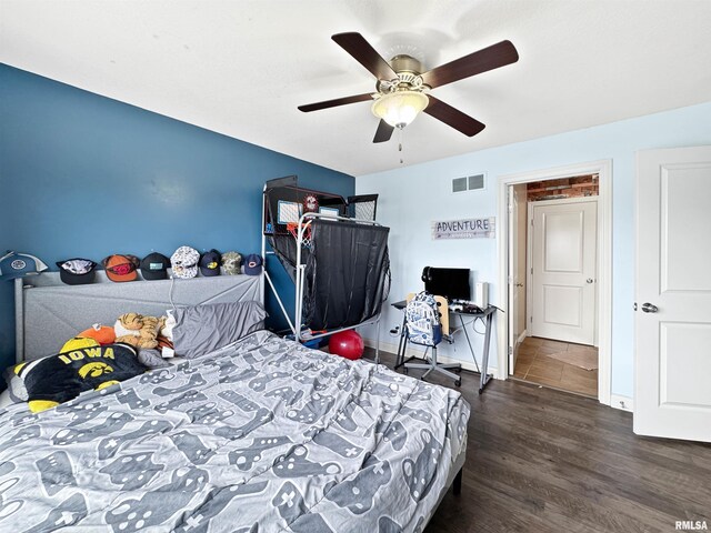 11030 N Ruby Ct, Dunlap, IL 61525 - bedroom with wood finished floors and a ceiling fan