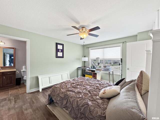 11030 N Ruby Ct, Dunlap, IL 61525 - bedroom with wood finished floors and ceiling fan