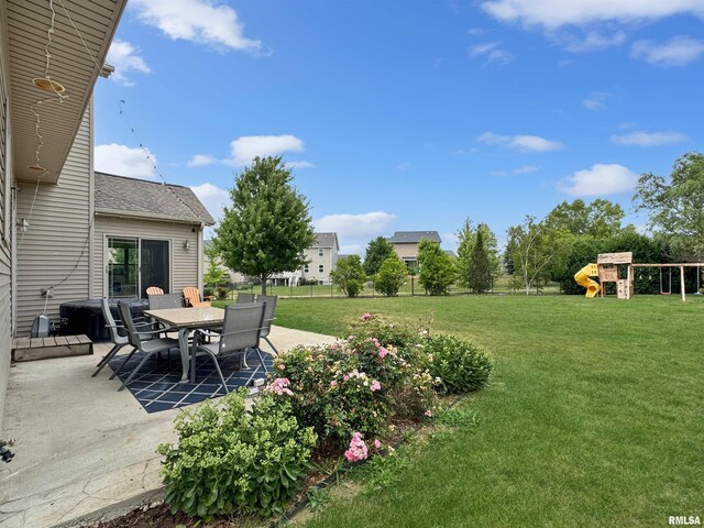 11030 N Ruby Ct, Dunlap, IL 61525 - view of community featuring a trampoline and a playground