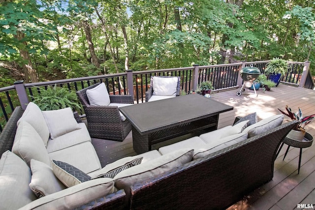 1119 W Brookforest Dr, Peoria, IL 61615 - deck featuring an outdoor hangout area