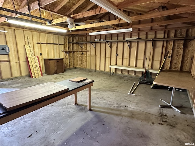2401 Springfield Rd, East Peoria, IL 61611 - view of garage