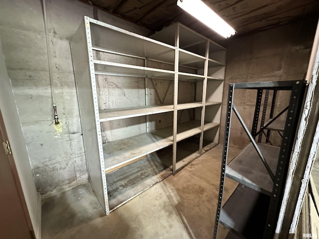 2401 Springfield Rd, East Peoria, IL 61611 - view of storage room