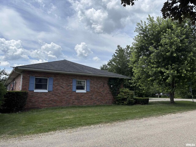402 Carolyn St, Sparland, IL 61565 - photo 50