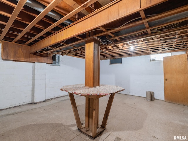 1600 W Willcox Ave, Peoria, IL 61604 - basement featuring electric panel and light floors