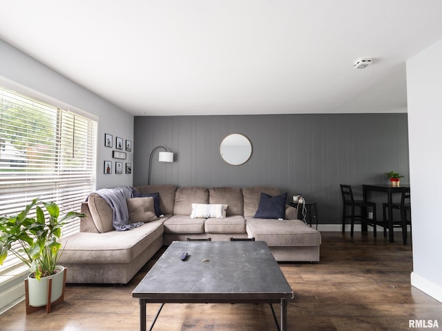 1600 W Willcox Ave, Peoria, IL 61604 - living room with dark wood-style floors and baseboards
