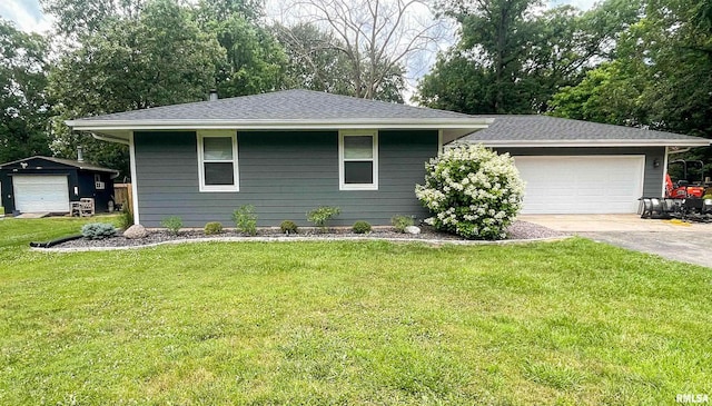 530 Cedar Dr, Metamora, IL 61548 - photo 1