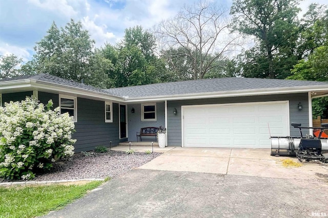 530 Cedar Dr, Metamora, IL 61548 - photo 2