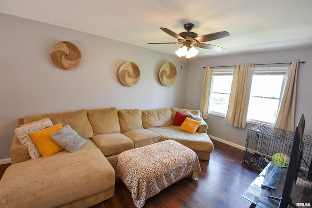 1825 Holiday Dr, Pekin, IL 61554 - living area featuring wood finished floors and ceiling fan