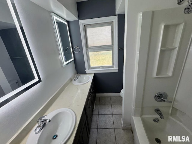 4107 N Hollyridge Cir, Peoria, IL 61614 - bathroom featuring tile patterned floors, double vanity, and shower / washtub combination