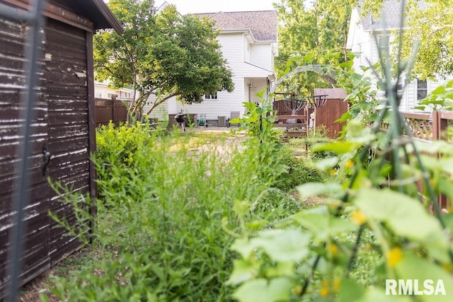 306 W Fremont St, Elmwood, IL 61529 - view of fenced backyard