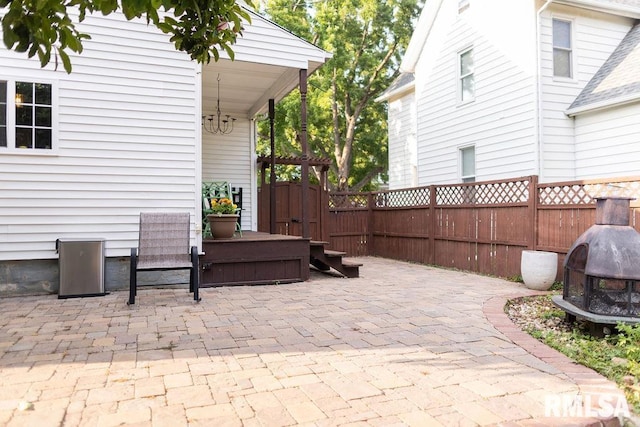 306 W Fremont St, Elmwood, IL 61529 - view of patio / terrace with a gate