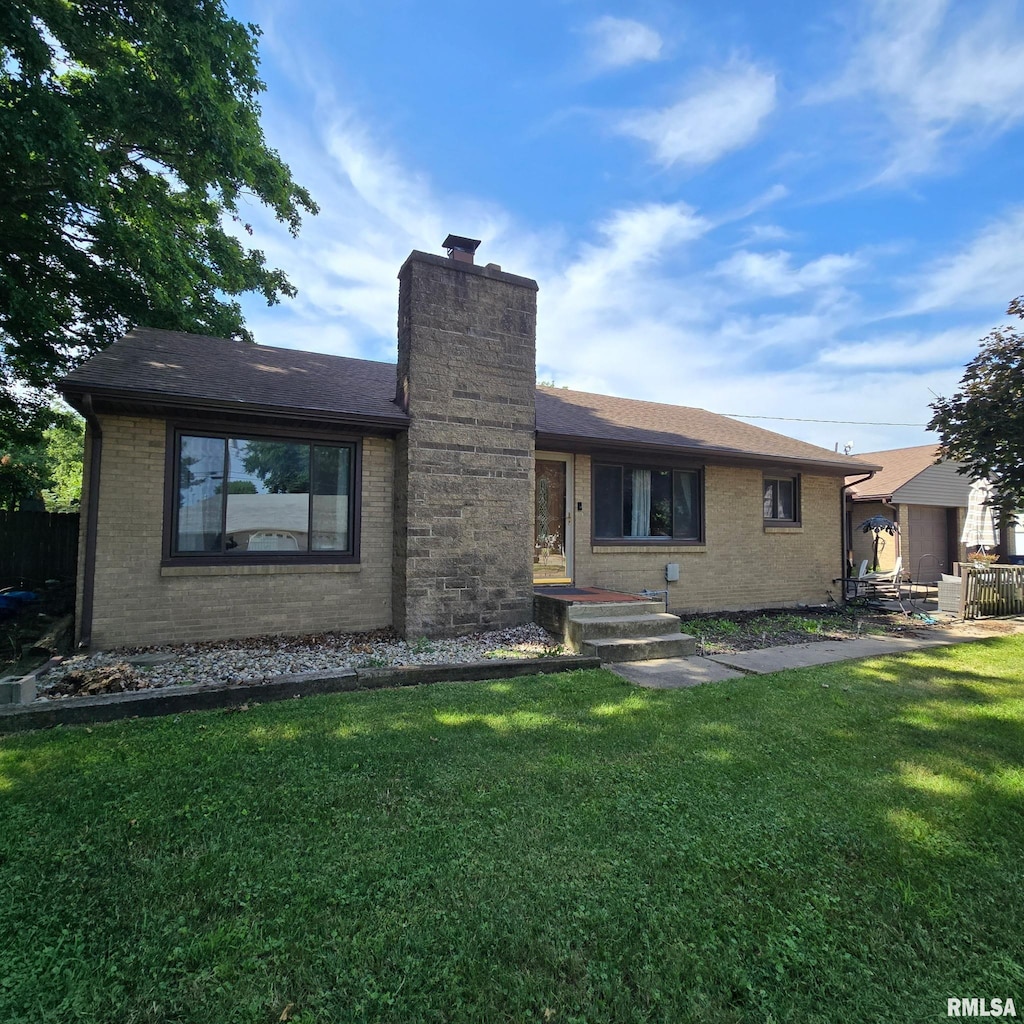 413 W Spring St, Princeville, IL 61559 - photo 1