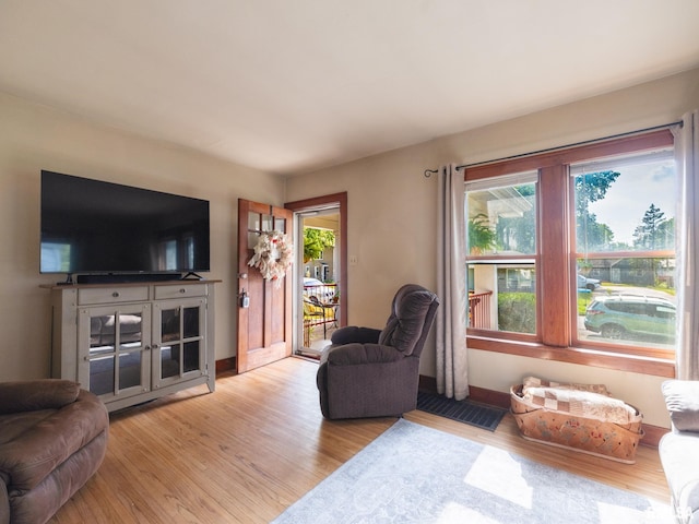 1108 Summer St, Pekin, IL 61554 - living area with wood finished floors and baseboards