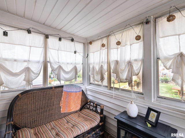 1108 Summer St, Pekin, IL 61554 - view of sunroom / solarium