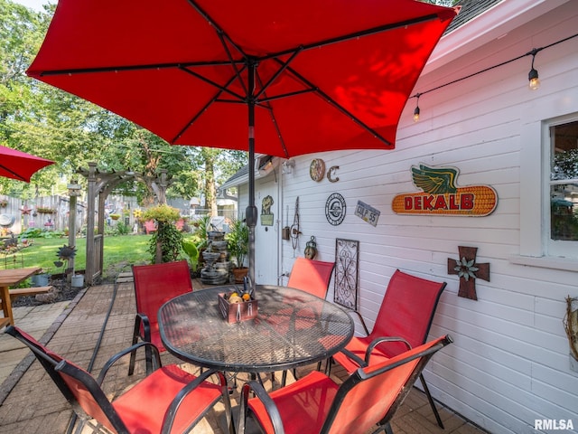 1108 Summer St, Pekin, IL 61554 - view of patio / terrace with outdoor dining area