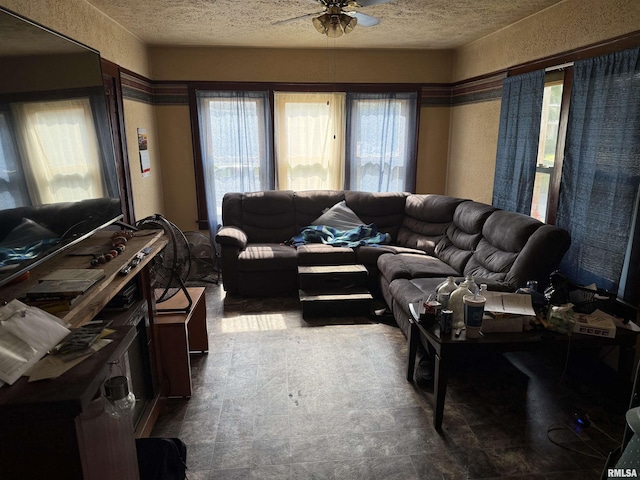 1200 Summer St, Pekin, IL 61554 - living room featuring a textured ceiling and ceiling fan