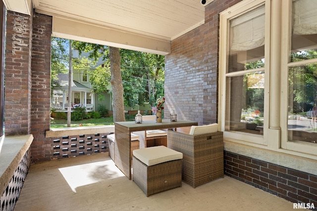 1227 W Barker Ave, Peoria, IL 61606 - view of patio with outdoor dining area