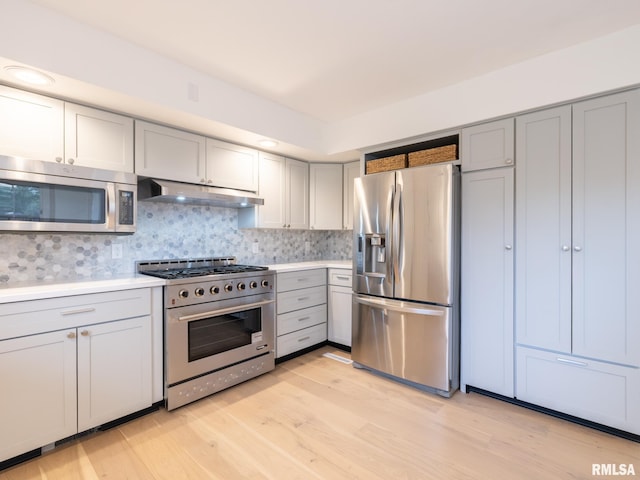 2810 Deveron Cir, Pekin, IL 61554 - kitchen with appliances with stainless steel finishes and gray cabinets