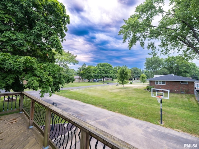 2810 Deveron Cir, Pekin, IL 61554 - deck with a yard