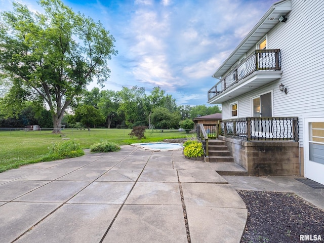 2810 Deveron Cir, Pekin, IL 61554 - patio / terrace with a yard, a patio area, and a wooden deck