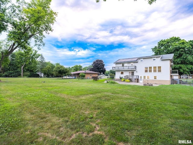 2810 Deveron Cir, Pekin, IL 61554 - view of yard