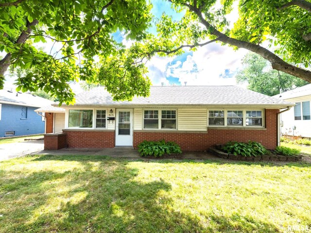 1505 N 9th St, Pekin, IL 61554 - photo 1