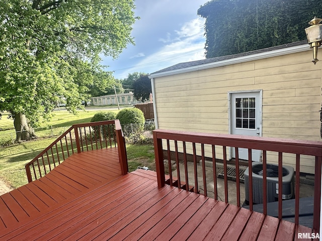 146 W Locust St, Canton, IL 61520 - view of deck