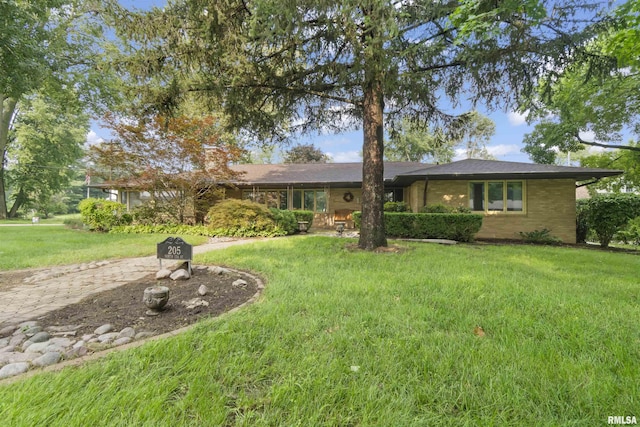 205 N Ida St, Lacon, IL 61540 - photo 2