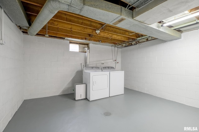 2129 Fondulac Dr, East Peoria, IL 61611 - basement featuring washing machine and dryer