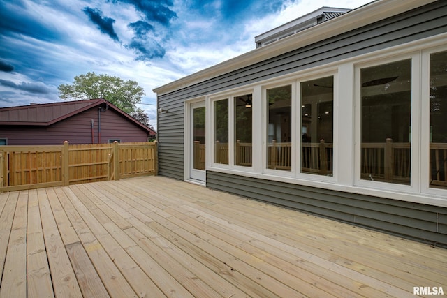 2129 Fondulac Dr, East Peoria, IL 61611 - view of deck