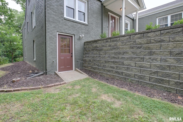 2129 Fondulac Dr, East Peoria, IL 61611 - entrance to property with brick siding