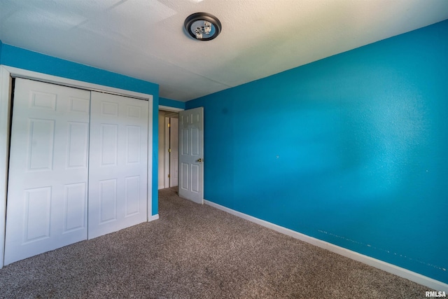 6822 N Kimberly Dr, Peoria, IL 61614 - unfurnished bedroom with carpet floors and a closet