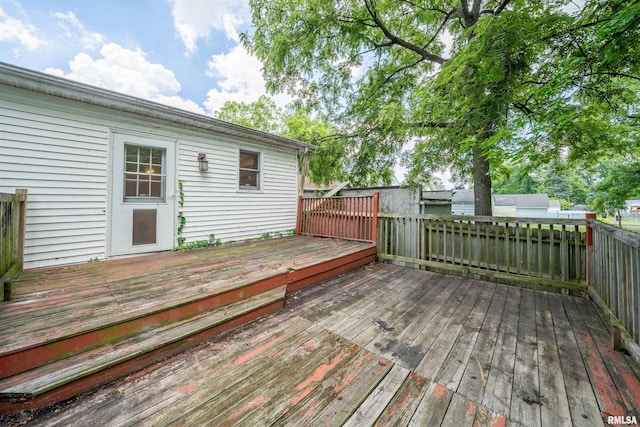 1025 E Maywood Ave, Peoria, IL 61603 - view of wooden terrace