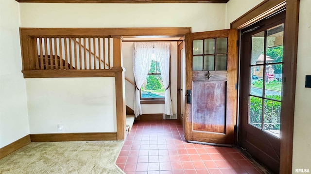 1113 N Summit Blvd, Peoria, IL 61606 - doorway with baseboards