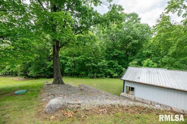 1701 Woodland Knolls Rd, Metamora, IL 61548 - view of grassy yard featuring an outbuilding