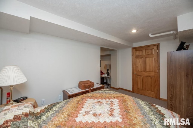 1701 Woodland Knolls Rd, Metamora, IL 61548 - bedroom featuring recessed lighting, carpet, and a textured ceiling