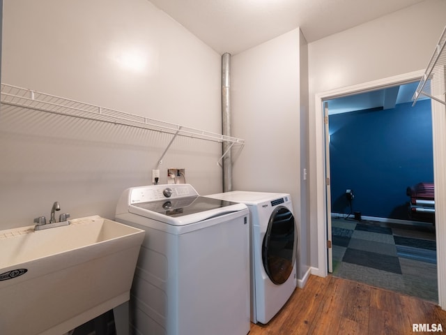 797 State Route 29th Hwy, Sparland, IL 61565 - laundry room with separate washer and dryer and wood finished floors