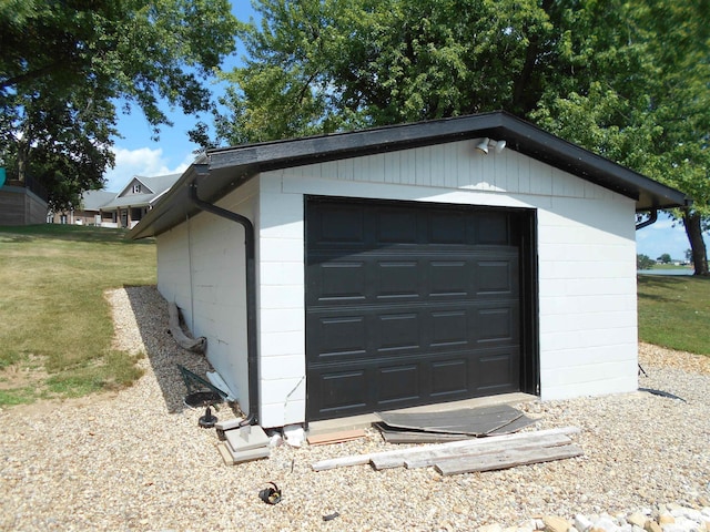 140 Palemino Ln, Avon, IL 61415 - view of detached garage
