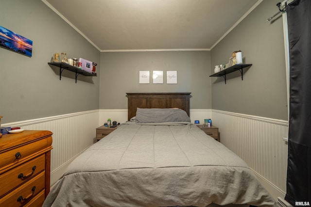 1922 W Rohmann Ave, West Peoria, IL 61604 - bedroom featuring wainscoting and crown molding