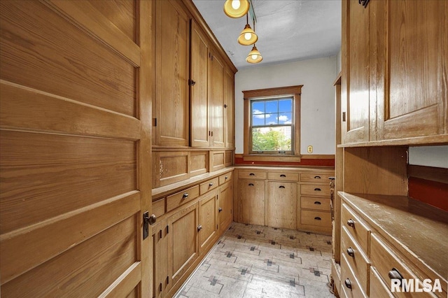 1027 N Maplewood Ave, Peoria, IL 61606 - interior space
